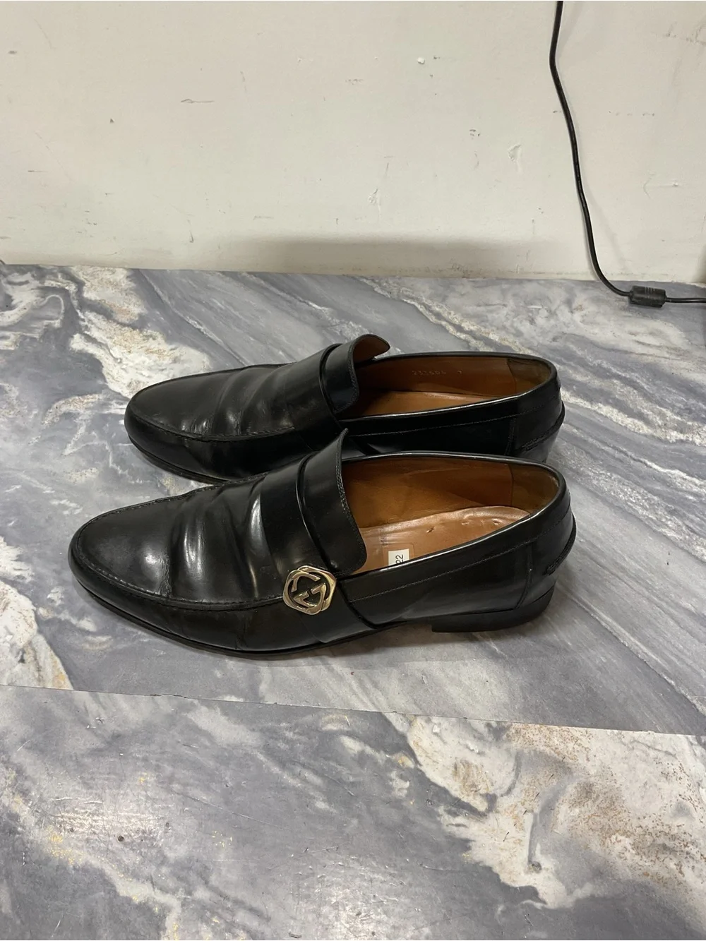 Gucci Black Leather Slip-On Loafers size 7